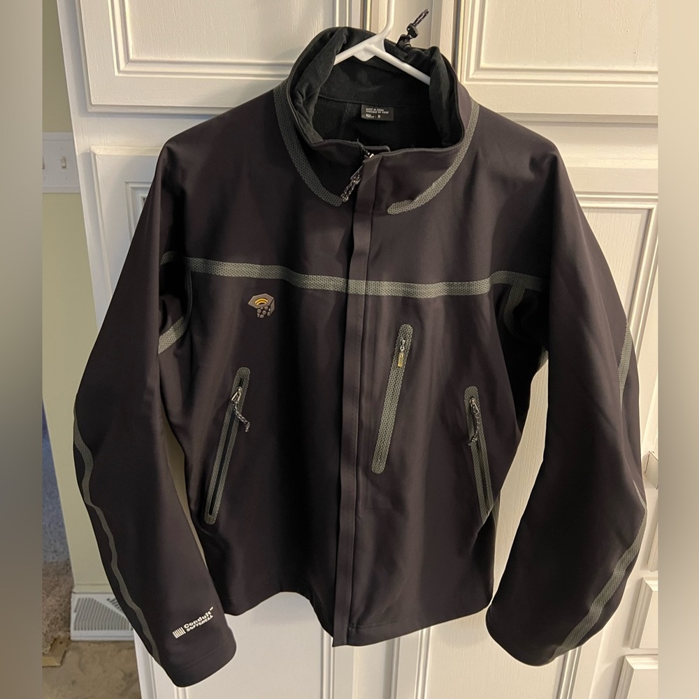 Men’s Mountain Hardwear Softshell